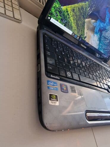 toshiba satellite c850: Intel Core i7, 15.6 " — 2