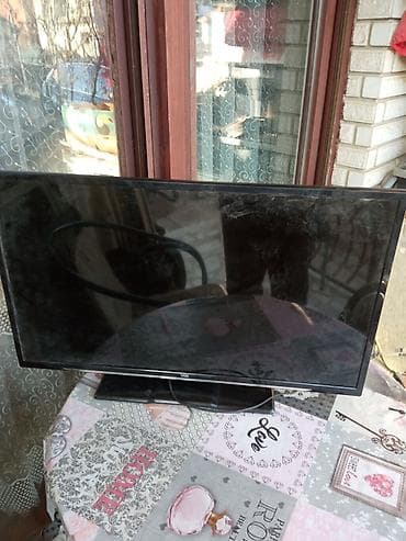 samsung daljinski za tv: VOX LED televizor 32B500 – 32 inča - Ekran: 32" LED - Model: VOX — 3