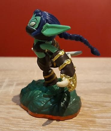 dumpling igracka srbija: Skylanders Stelt Elf iz serije Giants . Potpuno ocuvan i ispravan — 2