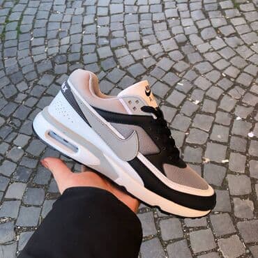 Patike, veličina - 45 na lalafo.rs Patike, veličina - 45