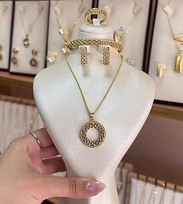 zara haljina s: Zlatni setovi nakita – elegantne kolekcije - Set 1: Ogrlica sa — 2