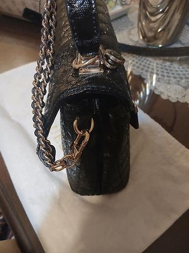 Lične stvari: GUESS ženska torba – crna, manja crossbody/ručna torbica sa — 3