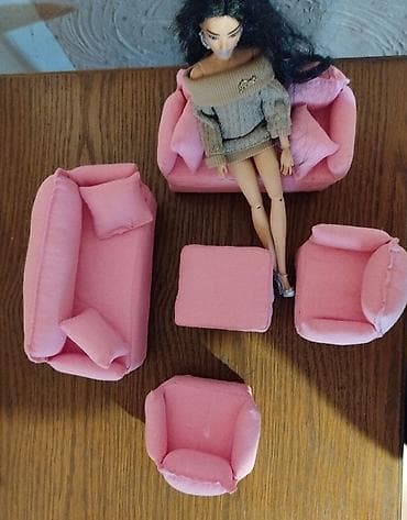 sandale grubin za decu: Set nameštaja za lutke – mini dnevna soba - Komplet uključuje: 2 mini — 1