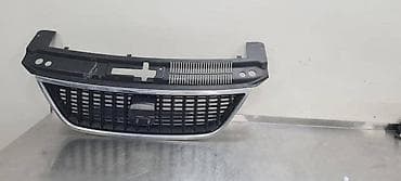 čamac za prihranu: RESETKA PREDNJEG BRANIKA ZA SEAT LEON - 7N5853653 | Resetka branika — 1