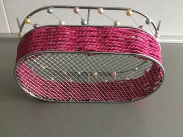 sampanjac za decu: Ukrasna metalna korpica
22x13x8cm — 3