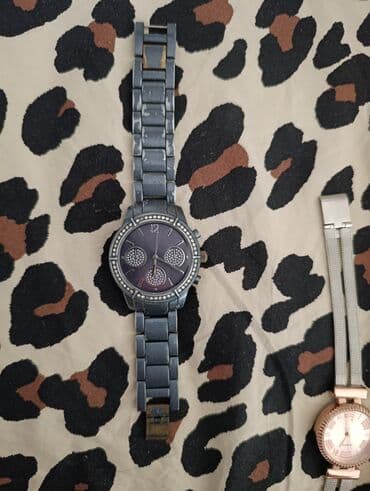 zenske helanke prodaja: Classic watch, Avon, Female — 1