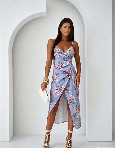 Haljine: Cvetna midi haljina na bretele
S M L
2400 din — 1