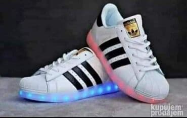 mindjuse za jedno uvo prodaja: 3300DINARA DVA PARA
2300 DINARA JEDAN PAR 
Vel. 37, 38, 39, 40, 41 — 2