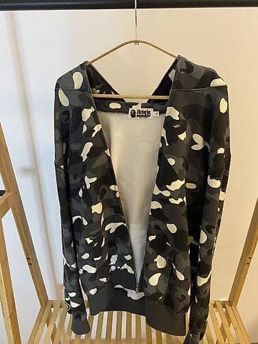 boss duks: A Bathing Ape (BAPE) “Shark” zip hoodie - Model: Full-zip hoodie sa — 2