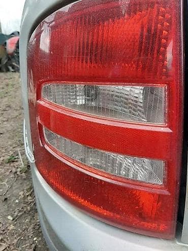 municija za tetejac: STOP LAMPA LEVA ZA ŠKODA FABIA OD 2001. DO 2005. GOD. | Stop lampa — 1