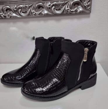 dona obuca: Od 36 do 41
2700din — 6