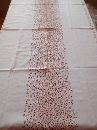 Posteljina: Nov pamucni stoljnjak. dim. 155/140cm — 2