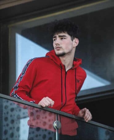 sweatshirt h m: M - 2xl
Domaca proizvodnja

3500 — 3