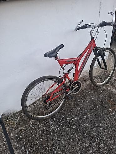 Musical Instruments: Planinski bicikl VULCANO GTS – crveni - Veličina točka: 26" - Ram — 2