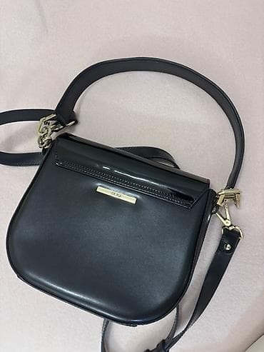 alexander mcqueen patike usce: MONA elegantna crna ženska torba srednje velicine. U savrsenom stanju — 2