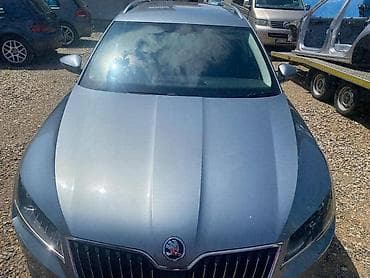 prikolice za prevoz auta: HAUBA ZA ŠKODA SUPERB | Hauba za Skoda Superb III Odlicno stanje — 1
