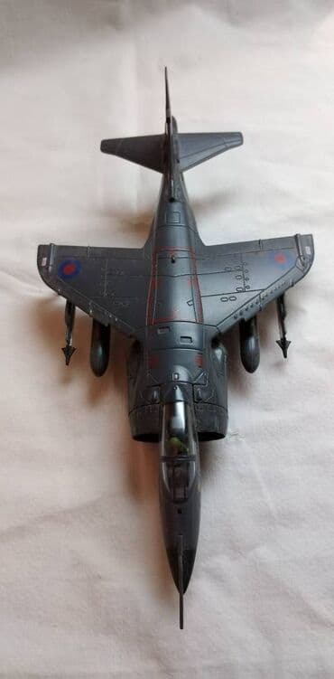 home alone 1 sa prevodom na srpski: Avion Amercom BAE see Harrier FRS.MK1, fali:prednji,srednji i 1 zadnji — 2