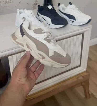patike sa vazdusnim djonom: Patike – više modela i boja - Sportsko‑casual patike sa debljim — 1