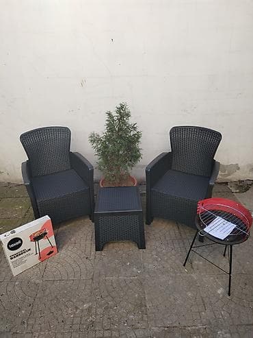 pivski set sto i klupe: Baštenski set + roštilj na ugalj - Dva prostrana naslonska stolca od — 3