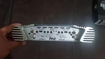 dvd za kola: Pyle QA 4400III auto pojačalo – 4-kanalni model, 1000 W max. Glavne — 3