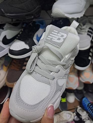 reebok beograd: Decije 31 do 36 
Cena 3500 din✅️ ⭐
dk — 4