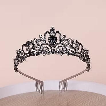 Privesci za ključeve: 03. Kruna 1900 — 2