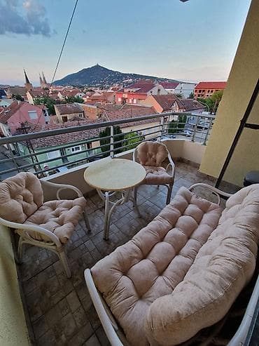 ugaone garniture fis: Jastuci za baštenski/balkonski set – ručna izrada, prodaja na komad — 2