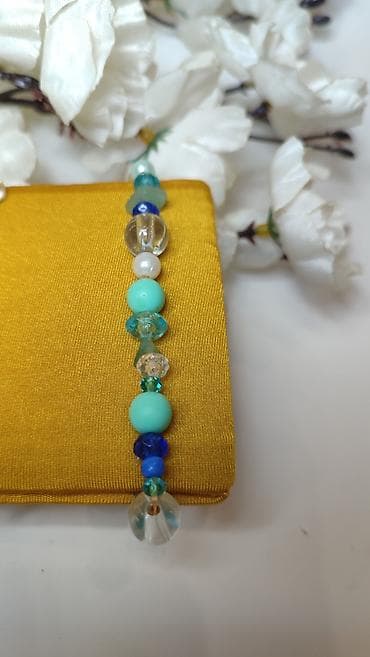 satovi kraljevo: Narukvica od raznobojnih perli – ručni rad - Dizajn: asimetričan niz — 2