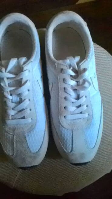nike just do it: Nike, 39, color - White — 2
