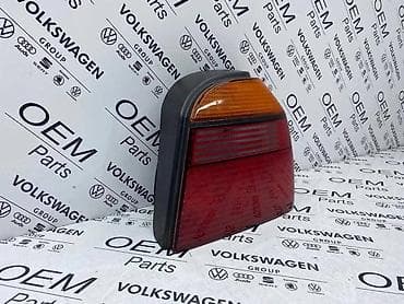 auto delovi sombor: STOP SVETLO DESNO ORIGINAL ZA VOLKSWAGEN GOLF 3 - 1H6 945 112 E | — 2