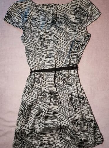 pandora нови сад – слике: H&M L (EU 40), color - Multicolored, Cocktail, Short sleeves — 2