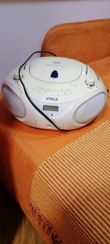 radio ritam srca: Radio veći VIVAX sa ispravnim CD i USB
Lep Radio
 Mirjevo — 2