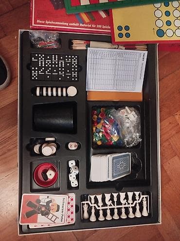 Set drustvenih igara Spiele 300 drustvene igre Neki mix igara.Deluje