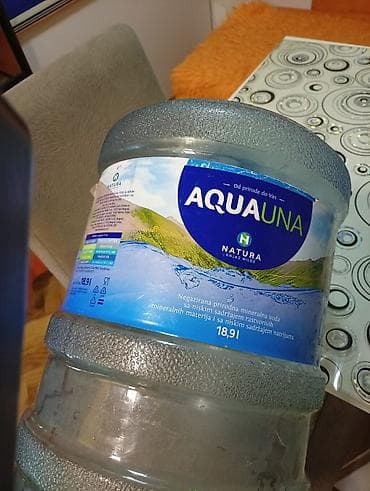 bubamara za skupljanje mleka: Aqua Una Natura – negazirana prirodna mineralna voda u galonu 18,9 l — 3