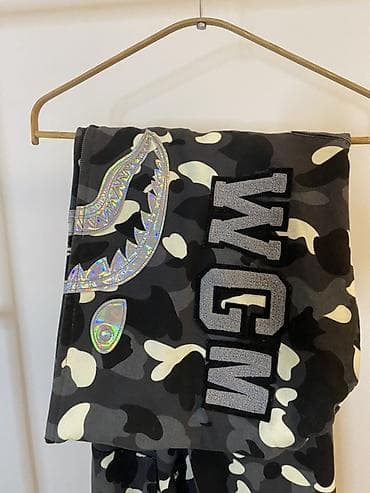 boss duks: A Bathing Ape (BAPE) “Shark” zip hoodie - Model: Full-zip hoodie sa — 4