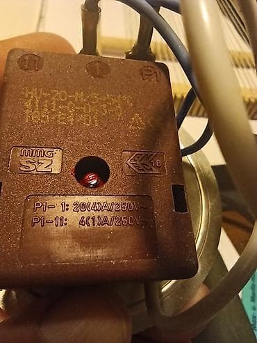 Nameštaj: Termostat u vodootpornom kućištu sa sondom. Sonda je dužine 20m — 7