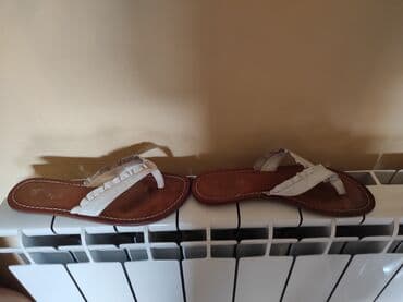 haljine c a: Flip-flops, Buffalo, 37 — 1