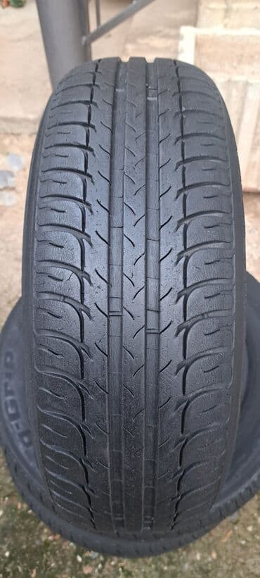 sipeta cacak gume: 175 65 R14 BFGoodrich. Prodajem 2kom polovne letnje auto gume — 2