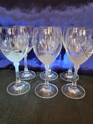 swarovski case za vino cena: Case bohemija 1950g+ kristal,rucna gravura,matirani deo za vino. Case — 5
