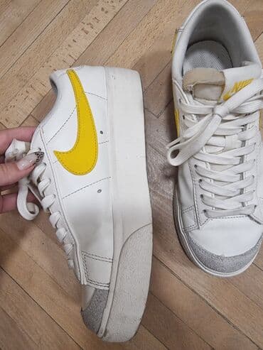 bež čizme od brušene kože: Nike, 38, color - White — 2