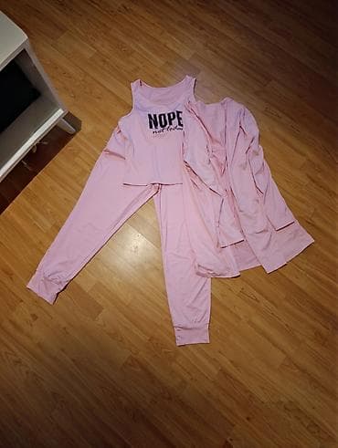 Ženski komplet pidžama – 3 dela, svetloroze boje. - Gornji deo bez na lalafo.rs Ženski komplet pidžama – 3 dela, svetloroze boje. - Gornji deo bez