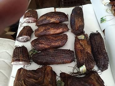 bazeni vranje: Domaće dimljene suhomesnate delicije – svinjsko meso - Asortiman — 3