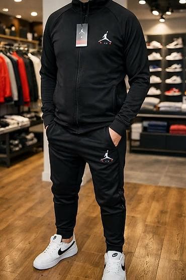 mona odelo: Muške trenerke M,L,XL,XXL,3XL veličine za samo 3700 din — 4