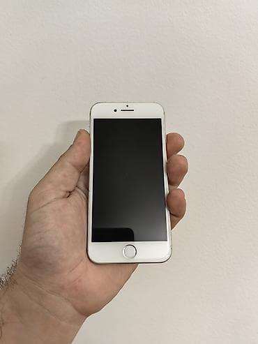 Iphone 7 beli sim free icloud free, sa 128 gb memorije. Telefon je ok