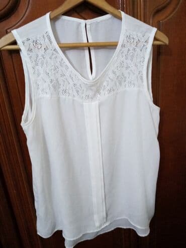 Shirts, blouses and tunics: Bluza bez rukava svecana 500din — 1