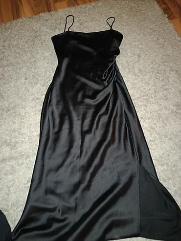 zara maturske haljine: Zara Crna slip haljina na bretele - Model: slip/ satenski izgled — 2