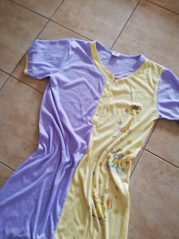 Bluze: Spavacica
Vel. M. Saljem post expresom — 2