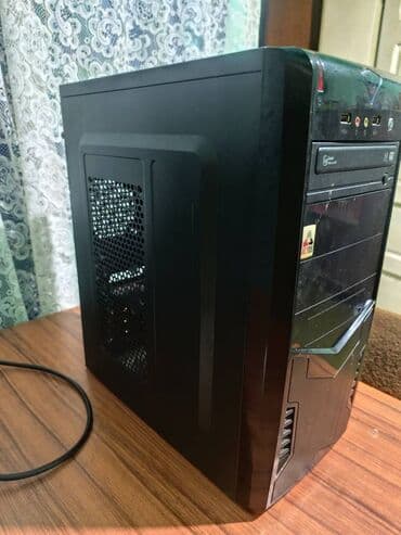 Desktop & Workstation PCs: Kuciste i monitor Ociscen, podignut svez operativni sistem, spreman — 4