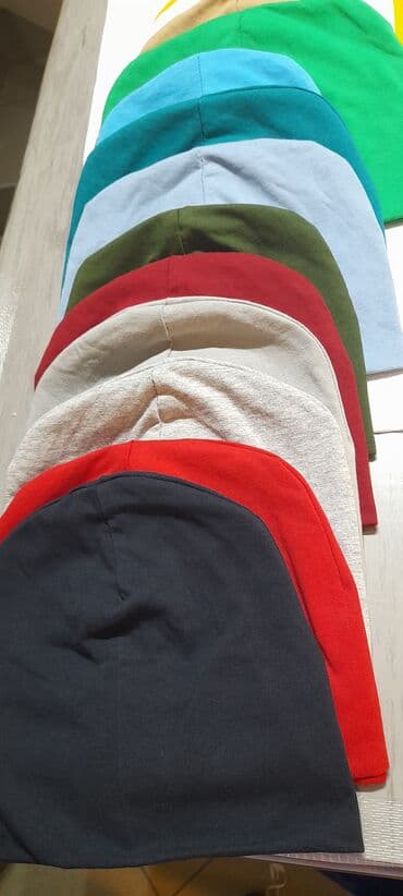 Pamučne beanie kape – jednobojne - Model: klasična beanie kapica bez