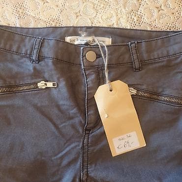 tech fleece sivo crni: Nove farmerke, 36 vel — 2